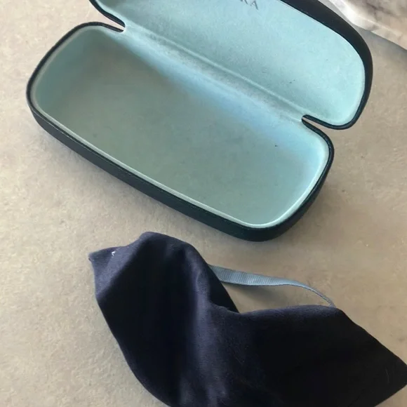 Aviator Sunglasses with Blue-Green Lenses - Picture 7 of 7